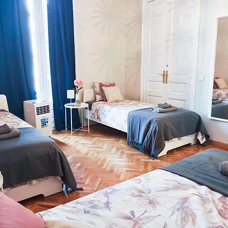 Hostel - Pau Claris